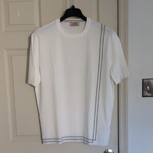 hermes White T-Shirt with Gray Stripes